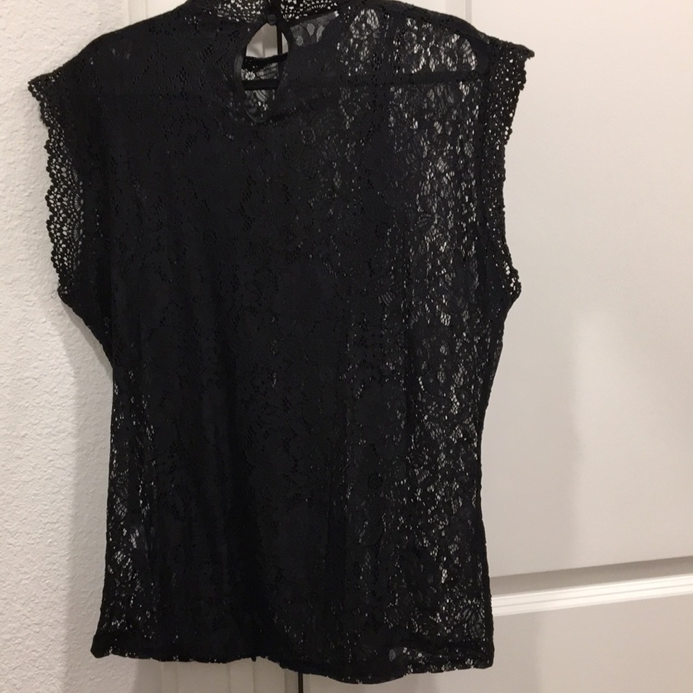 Black lace tank blouse - Picture 7 of 8